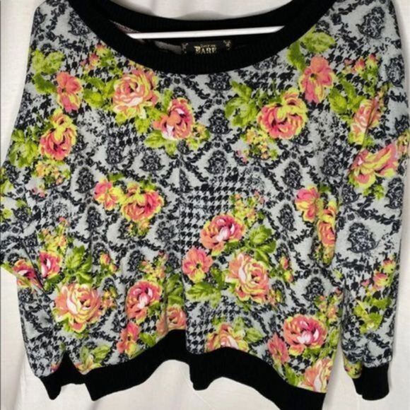 Don’t You Dare Floral Slouch Crop Top - Picture 1 of 5